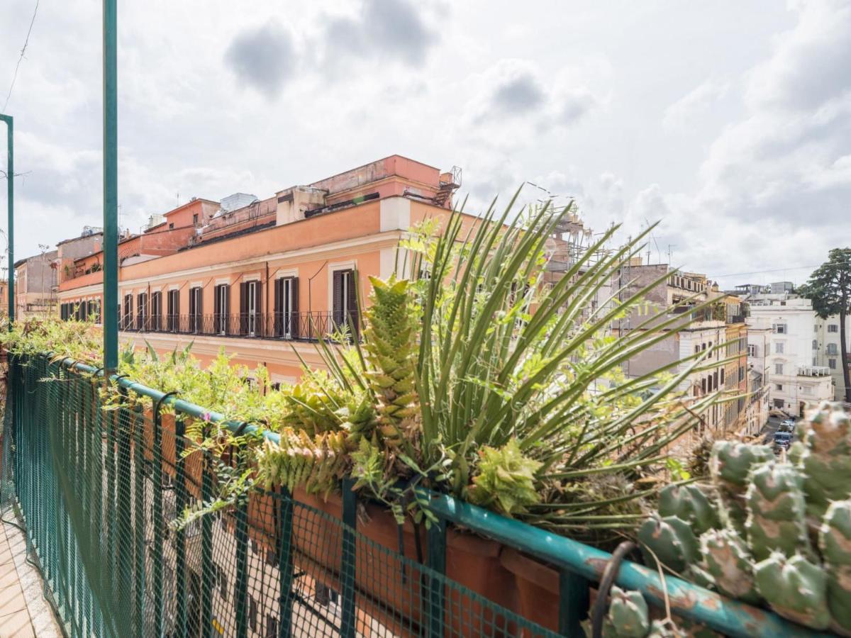 The Best Rent - Elegant Three-Bedroom Apartment A Few Steps From Fontana Di Trevi Exterior foto