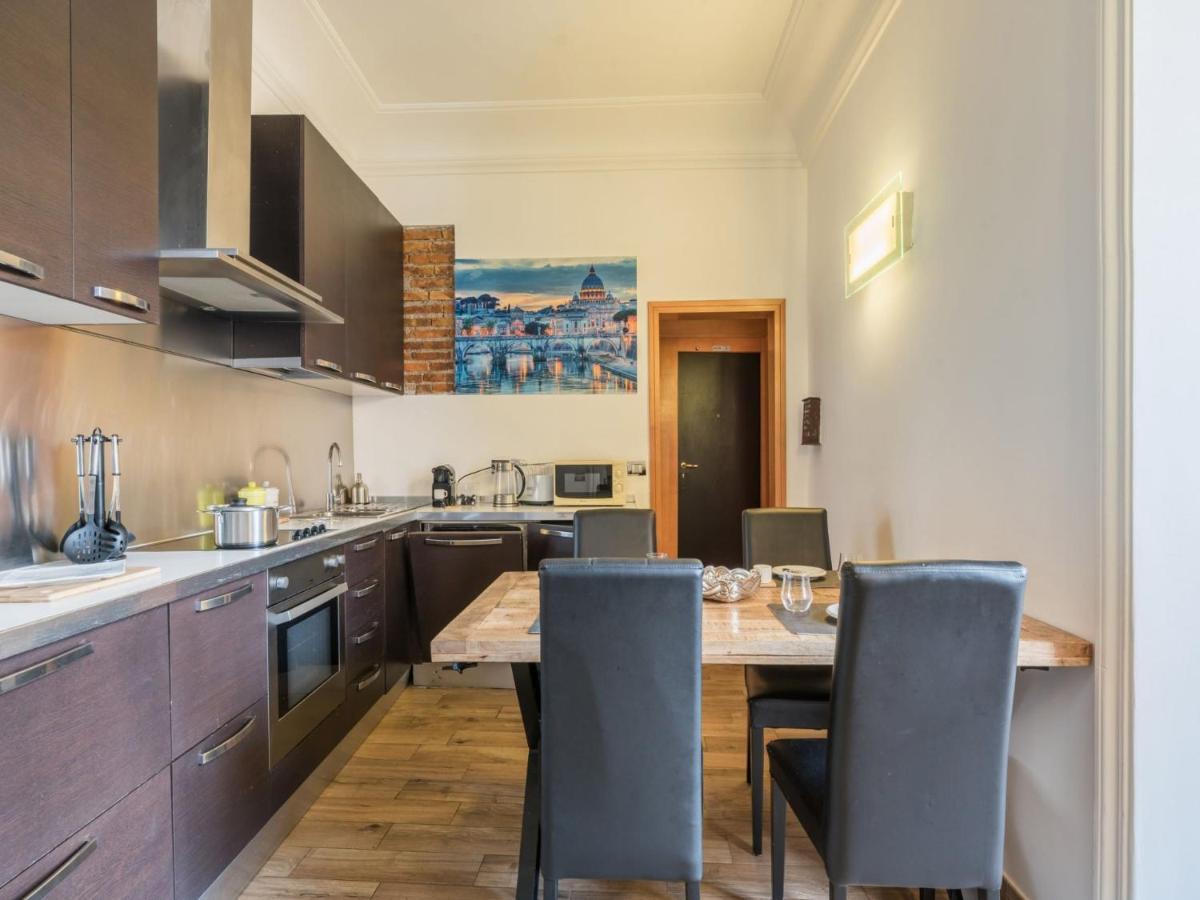 The Best Rent - Elegant Three-Bedroom Apartment A Few Steps From Fontana Di Trevi Exterior foto